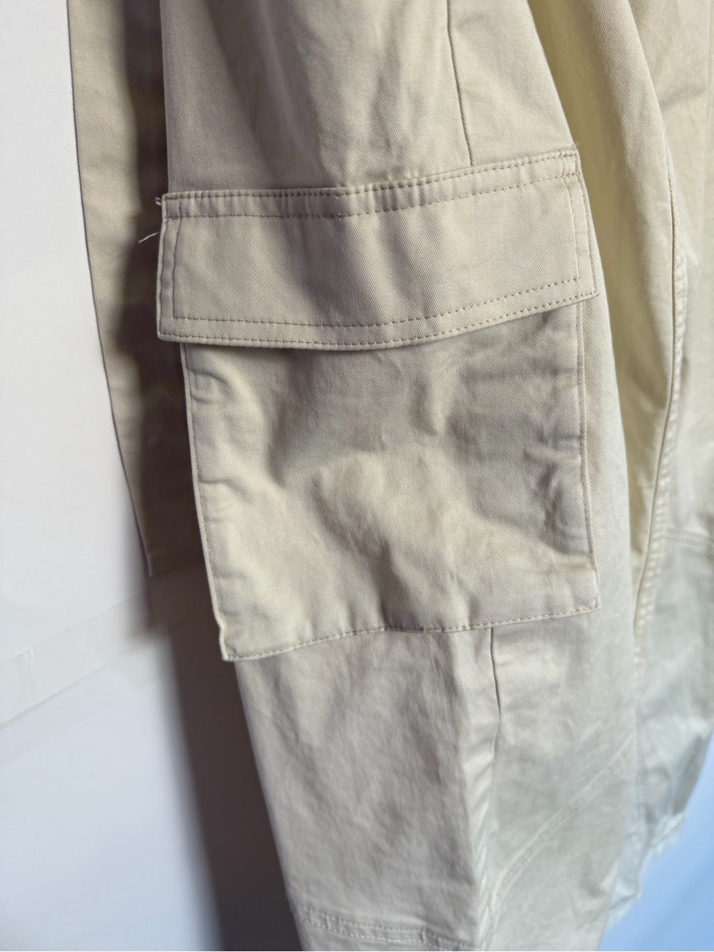 The Drop Karen Britchick Cargo Joggers in cream - Picture 7 of 9